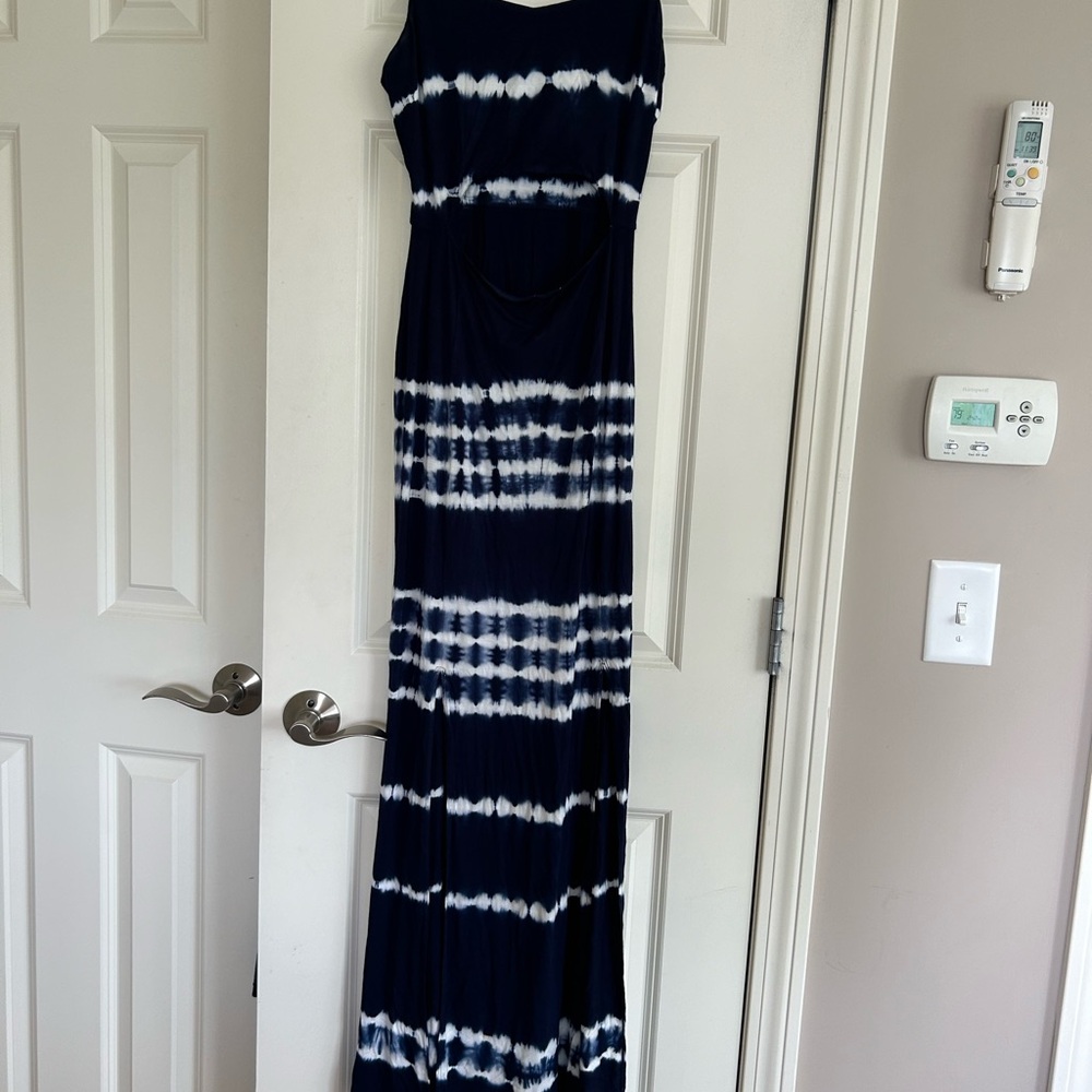Kittenish maxi dress